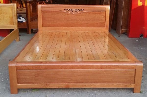 Tempat Tidur Jati