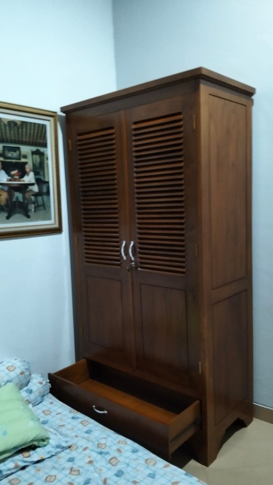 Almari Jati Louver